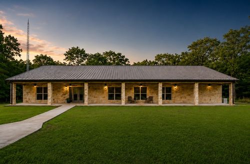 592 Rs County Road 1151, Emory, TX, 75440-7137 | Card Image