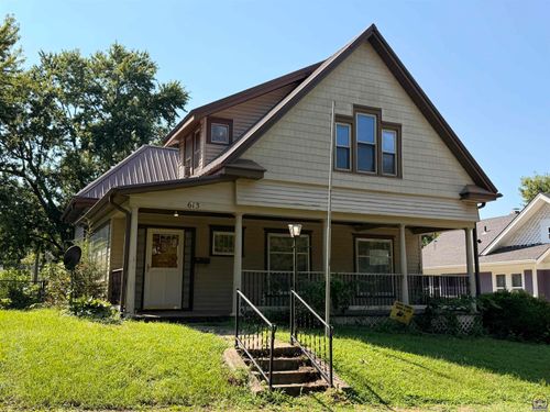 613 Pennsylvania Ave, Holton, KS, 66436-1849 | Card Image