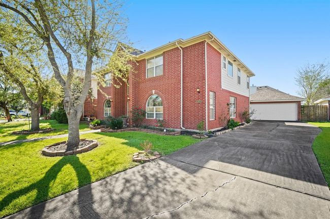13823 Eldridge Garden Cir, House other with 4 bedrooms, 3 bathrooms and 2 parking in Houston TX | Image 36