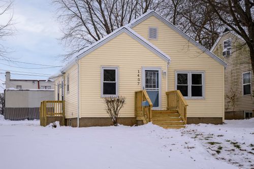 1437 Fremont Ave, MADISON, WI, 53704-3907 | Card Image