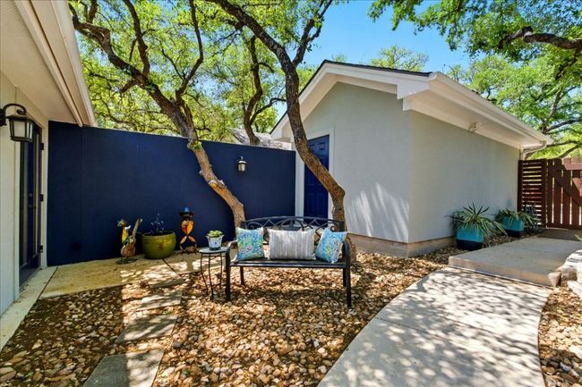 APT-3 - 3 Deerfield Dr, Condo with 2 bedrooms, 2 bathrooms and 2 parking in Wimberley TX | Image 5