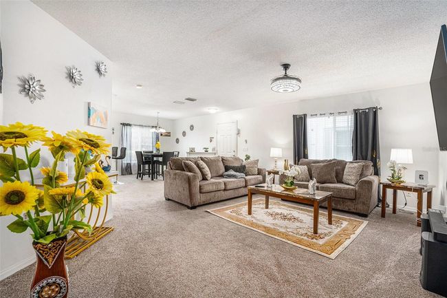 7135 Waterside Dr, Townhouse with 3 bedrooms, 3 bathrooms and null parking in TAMPA FL | Image 5
