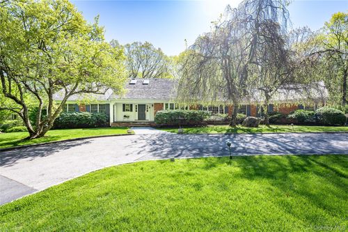 16 Carolyn Pl, Armonk, NY, 10504-1101 | Card Image