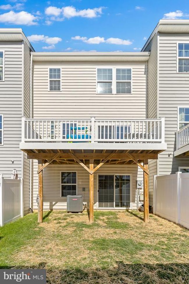 511 Landing Dr, Townhouse with 3 bedrooms, 3 bathrooms and null parking in FREDERICKSBURG VA | Image 24