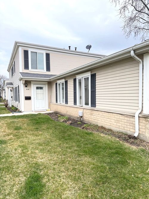 183-b-618 E Old Willow Rd, Prospect Heights, IL, 60070-1913 | Card Image