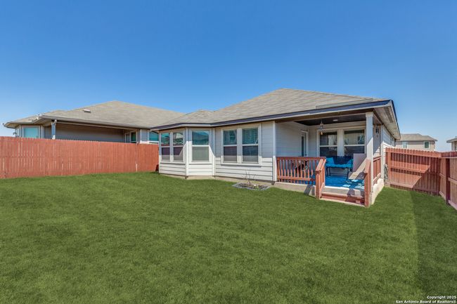 105 Ridgeway Pass, House other with 3 bedrooms, 2 bathrooms and null parking in Cibolo TX | Image 7