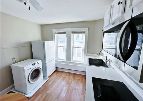 3-155 Spruce St, Watertown, MA, 02472-1921 | Card Image