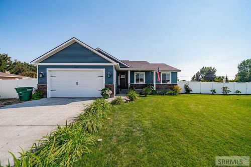 4088 Madina St, Idaho Falls, ID, 83401-1328 | Card Image