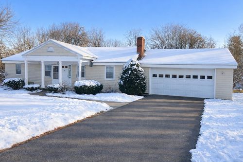 369 Berlin Rd, Marlborough, MA, 01752-1182 | Card Image