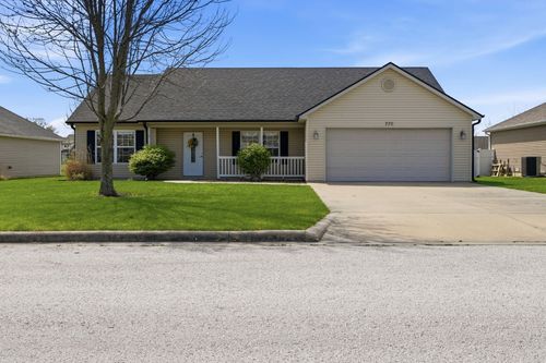 770 E Parkview St, Bolivar, MO, 65613-1360 | Card Image
