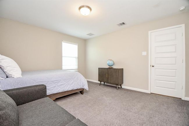 2626 Summer Indigo Trl, House other with 5 bedrooms, 3 bathrooms and 2 parking in Pearland TX | Image 40