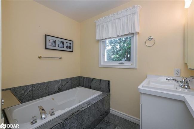 57 Lake Ave, House other with 4 bedrooms, 3 bathrooms and 5 parking in Brechin ON | Image 27