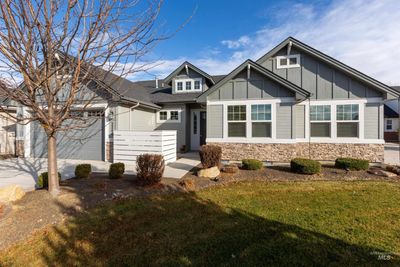 5260 N Borgnine Ave, House other with 3 bedrooms, 2 bathrooms and 3 parking in Meridian ID | Image 2