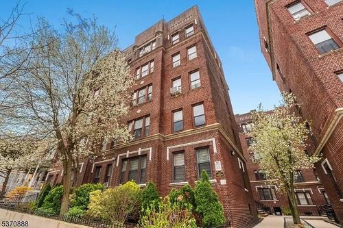 b1-275 Harrison Ave, Jersey City, NJ, 07304-1717 | Card Image