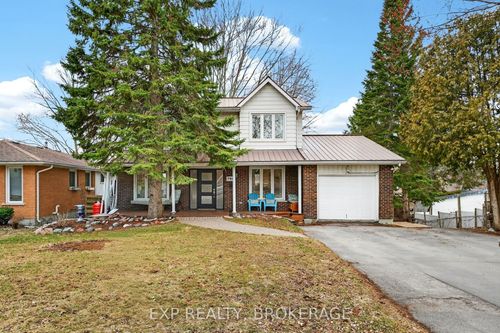 799 Hillside Dr, Kingston, ON, K7M5Y9 | Card Image
