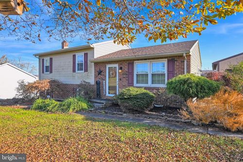 6148 Thoman Drive, SPRING GROVE, PA, 17362 | Card Image