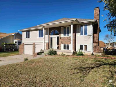 403 Arapahoe Court, House other with 3 bedrooms, 2 bathrooms and null parking in Junction City KS | Image 2