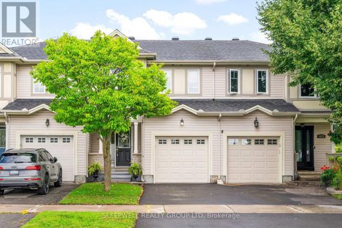 5573 Doctor Leach Dr, Manotick, ON, K4M1L7 | Card Image