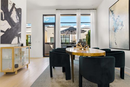 203-610 N Oak Cliff Blvd, Dallas, TX, 75208-3139 | Card Image