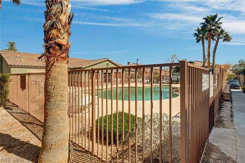 10500 Nordic Cliff Ave, Las Vegas, NV, 89129-3327 | Card Image