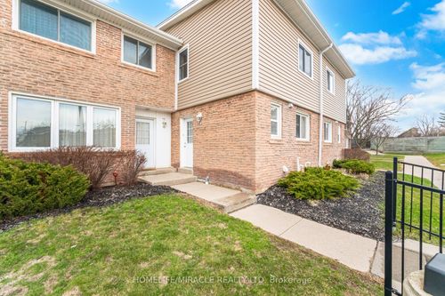 50 Westmount Rd W, Kitchener, ON, N2M1R5 | Card Image
