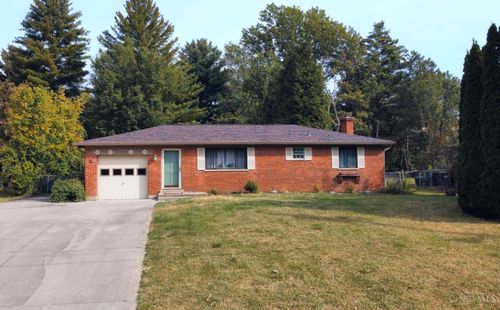 9330 Greenhedge Ln, Loveland, OH, 45140-9347 | Card Image
