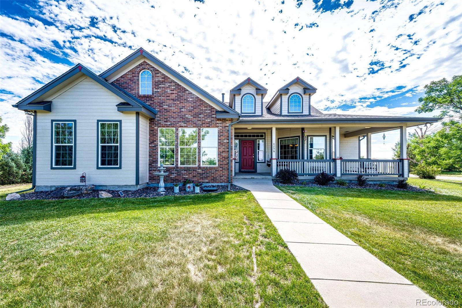 Defoe St, Strasburg, CO 80136