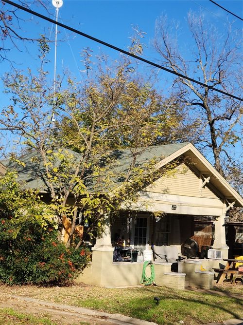 512 Nw 5th St, Mineral Wells, TX, 76067-4216 | Card Image