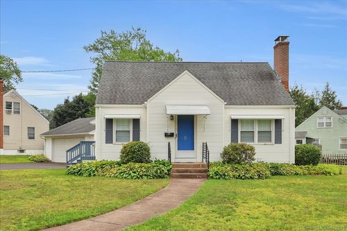 4 Flint Dr, Manchester, CT, 06040-2607 | Card Image