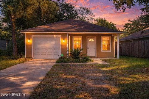 4527 Clairmont Rd, Jacksonville, FL, 32207-7204 | Card Image
