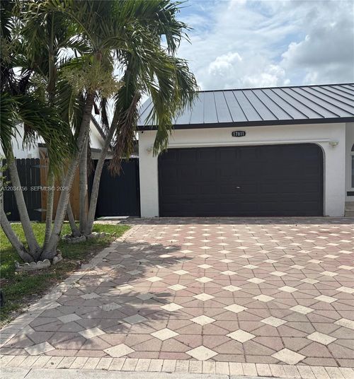 17811 Sw 152nd Pl, Miami, FL, 33187-7761 | Card Image