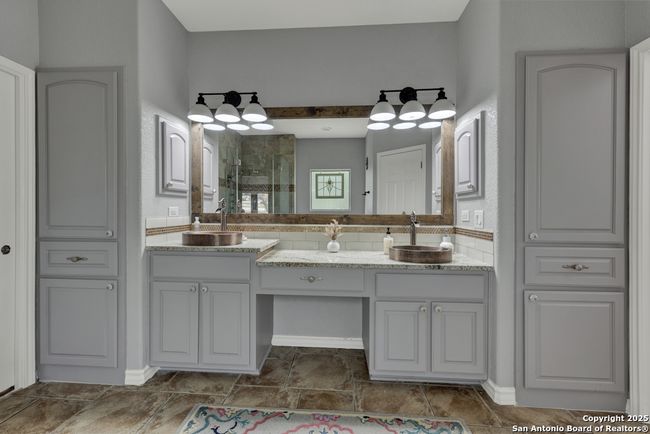 172 River Chase Dr, House other with 4 bedrooms, 3 bathrooms and null parking in New Braunfels TX | Image 28