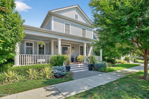 8 Livingston St, Red Hook, NY, 12571-1828 | Card Image