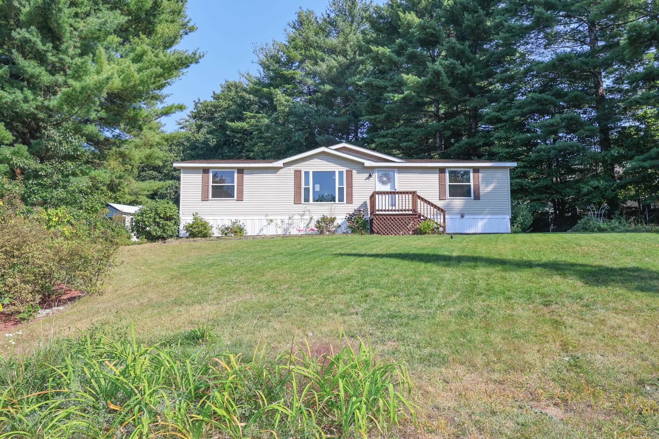 York St, Nashua, NH 03063
