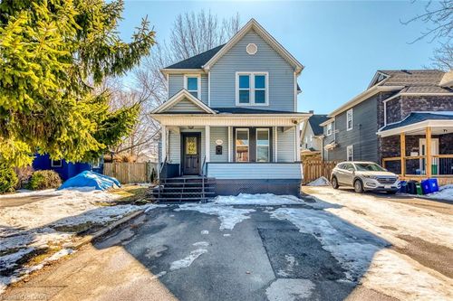 4456 Ellis Street, Niagara Falls, ON, L2E1H4 | Card Image