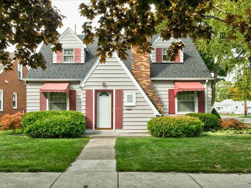 1403 22nd St, Port Huron, MI, 48060-5518 | Card Image