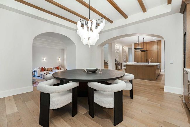 6918 Legare Dr Sw, House other with 4 bedrooms, 7 bathrooms and 3 parking in Calgary AB | Image 12