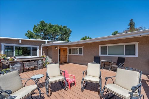 1014 Hacienda Dr, Simi Valley, CA, 93065-4124 | Card Image