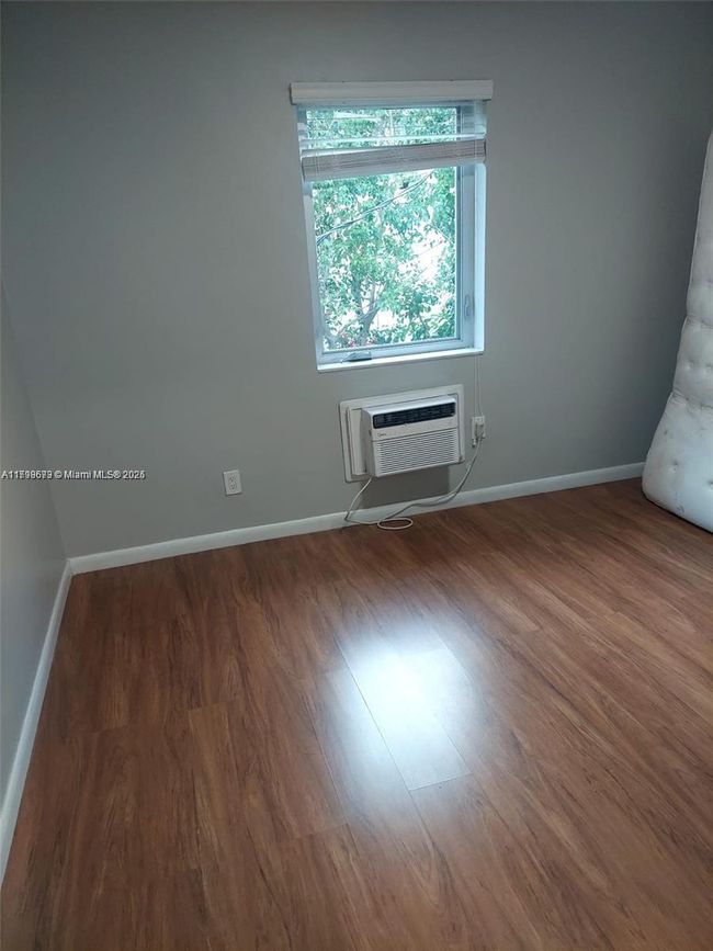 APT-4 - 7430 Carlyle Ave, Condo with 2 bedrooms, 1 bathrooms and null parking in Miami Beach FL | Image 6