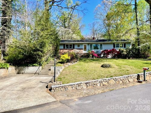 213 N Park Ln, Black Mountain, NC, 28711-3033 | Card Image