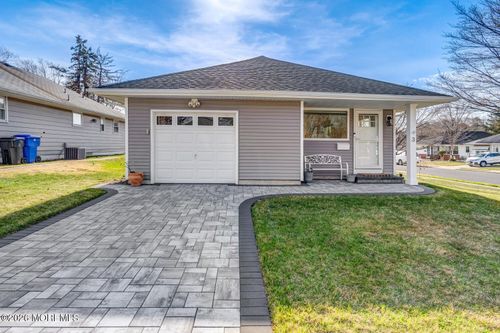 3 Mount Katadin Dr, Toms River, NJ, 08753-1434 | Card Image