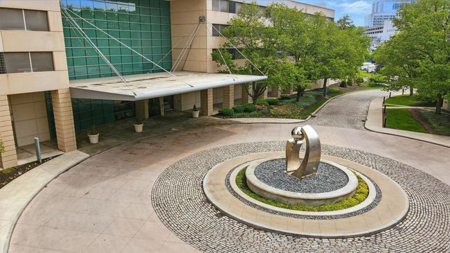 APT-2120 - 1 Miranova Pl, Condo with 1 bedrooms, 2 bathrooms and null parking in Columbus OH | Image 48