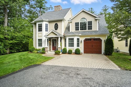 18-18 Hampton Circle Ext, Tewksbury, MA, 01876-4784 | Card Image