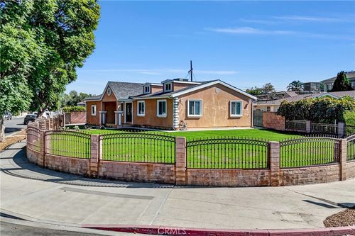 6654 Bellaire Ave, North Hollywood, CA, 91606-1205 | Card Image