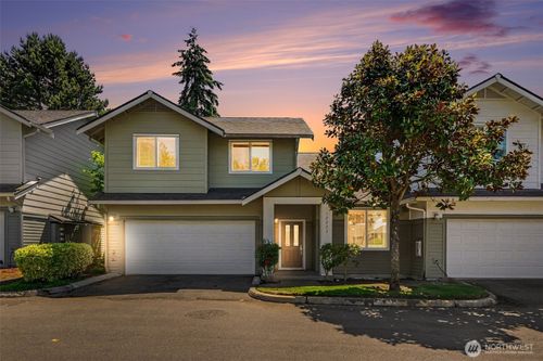 12223 Ne 109th Way, Kirkland, WA, 98033-8812 | Card Image