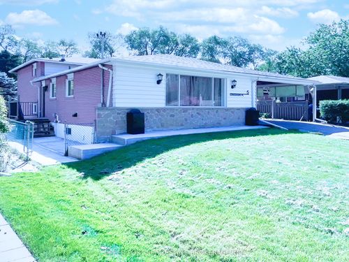 5 Longhope Pl, North York, ON, M2J1Y1 | Card Image