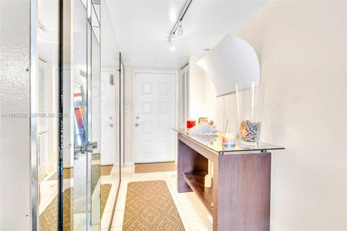 apt-408-3510 Oaks Way, Pompano Beach, FL, 33069-5365 | Card Image