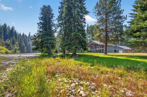 2303 Pine Tree Rd, Leavenworth, WA, 98826-9792 | Card Image