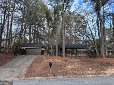 833 Duke Court, House other with 3 bedrooms, 2 bathrooms and null parking in Jonesboro GA | Image 1