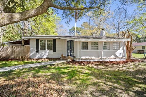 2214 E Hillwood Dr, Mobile, AL, 36605-3335 | Card Image